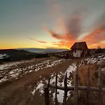 Jaktstuga орцево